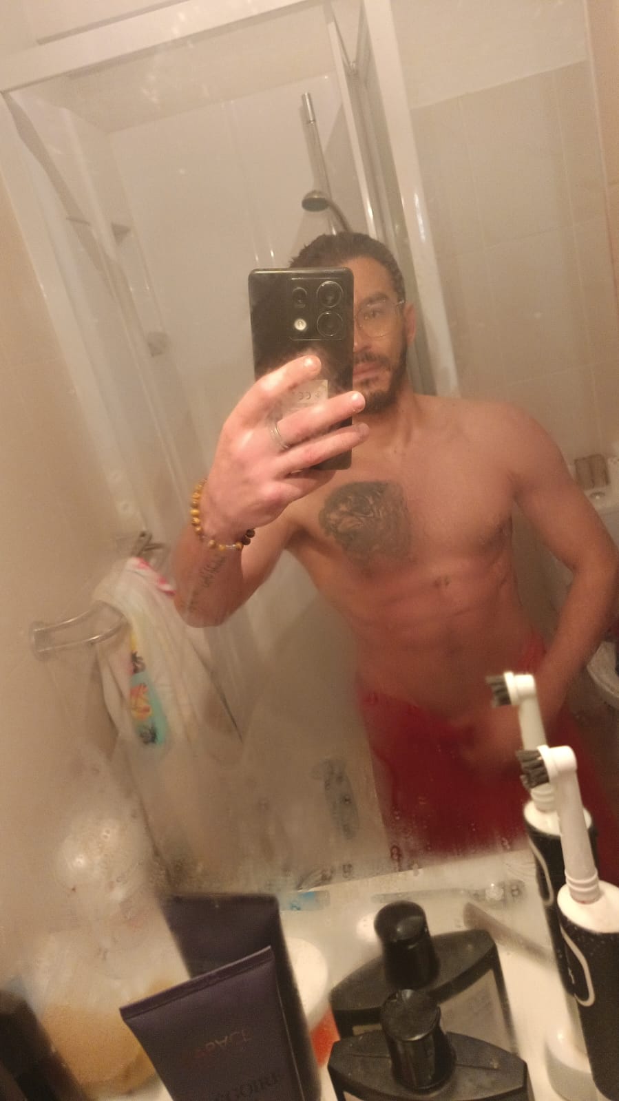 Profil de Clayton, 28 ans, Annonce gay à Molenbeek-Saint-Jean (Bruxelles-Capitale)