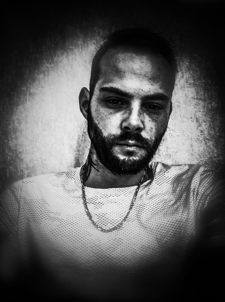 Profil de Iyas, 27 ans, Annonce gay à Saint-Georges-sur-Meuse (Liège)
