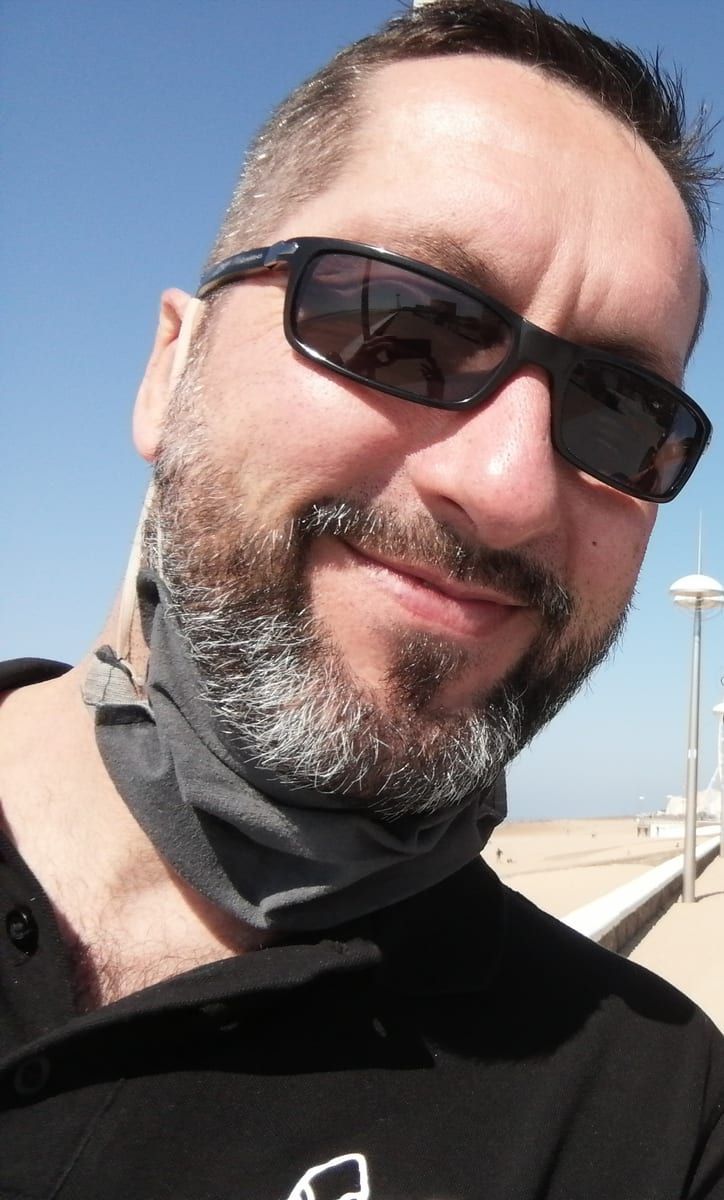 Profil de Loucka, 44 ans, Annonce gay à Rumes (Hainaut)
