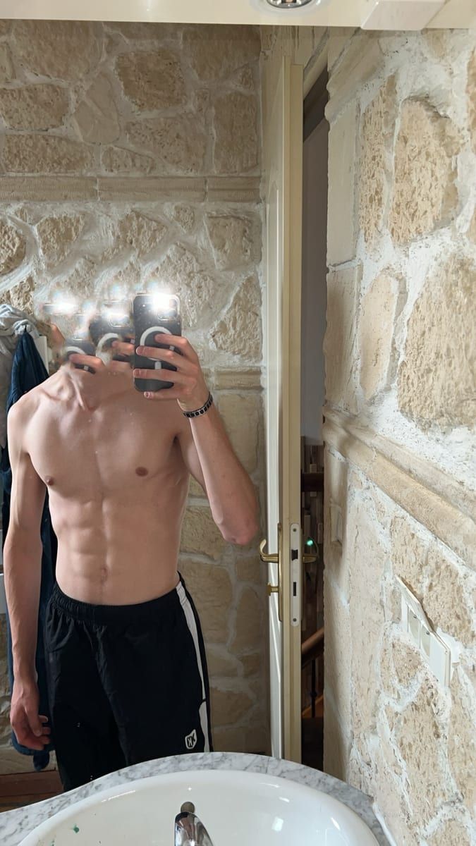 Profil de Georgi, 33 ans, Annonce gay à Genappe (Brabant wallon)