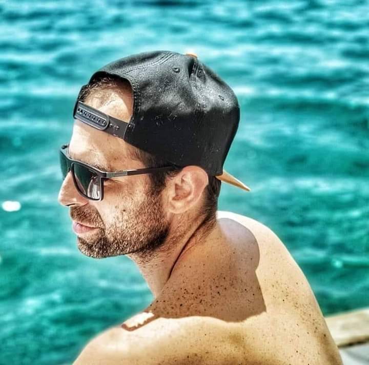 Profil de Ayo, 22 ans, Annonce gay à Saint-Georges-sur-Meuse (Liège)