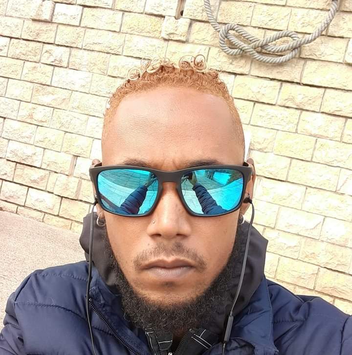 Profil de Albion, 22 ans, Annonce gay à Saint-Hubert (Luxembourg)