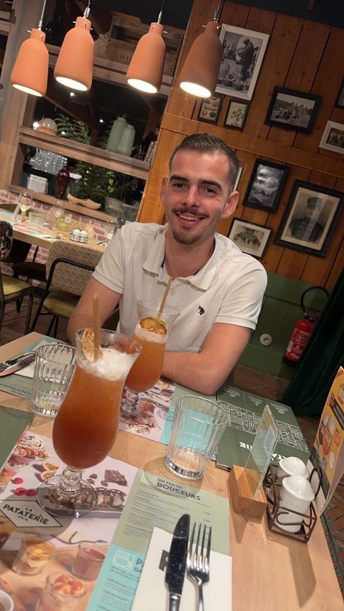 Profil de Sulivan, 24 ans, Annonce gay à Thuin (Hainaut)