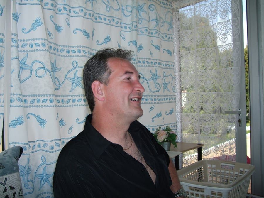 Profil de Charle, 38 ans, Annonce gay à Anderlecht (Bruxelles-Capitale)