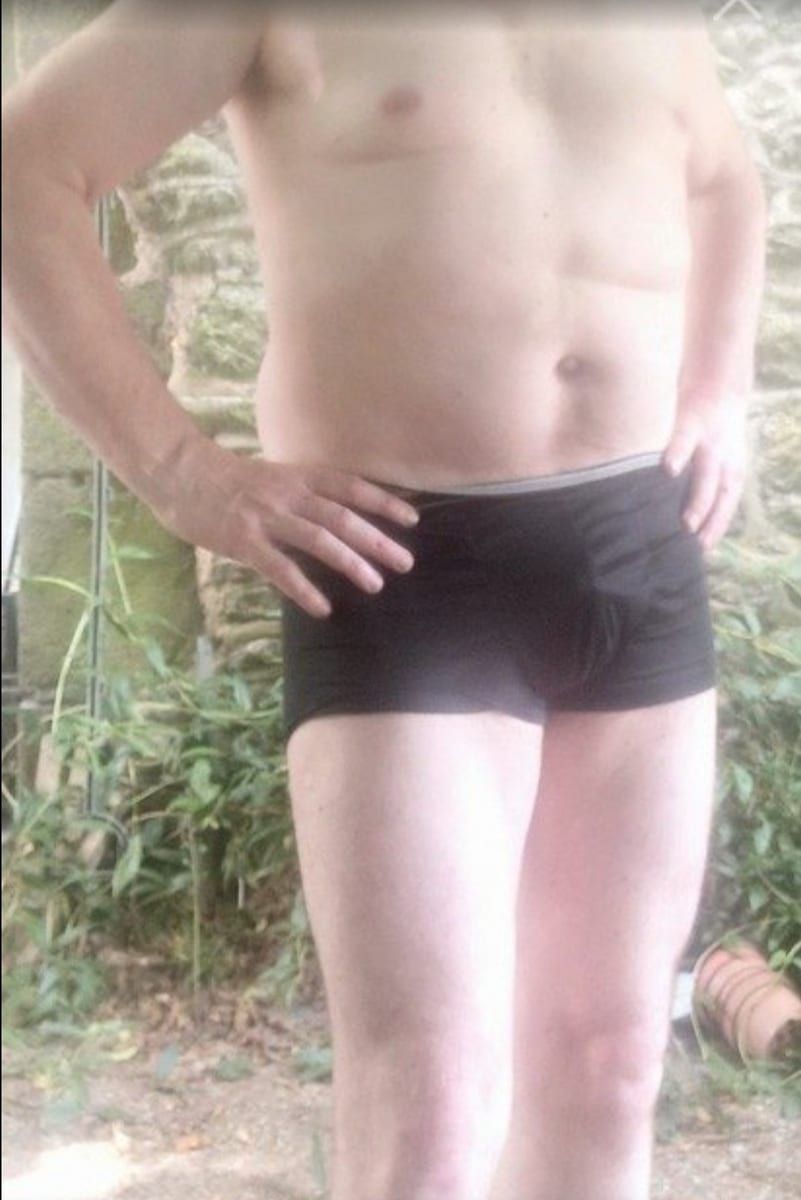 Profil de Mikhail, 23 ans, Annonce gay à Thuin (Hainaut)