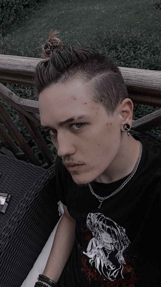 Profil de Sofiane, 25 ans, Annonce gay à Houyet (Namur)