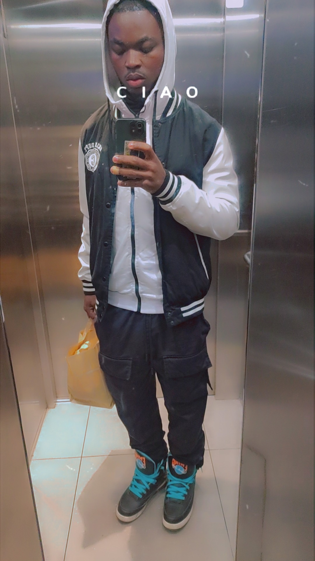 Malaury - Annonce gay à Walcourt Profil de Malaury, 26 ans, Annonce gay à Walcourt (Namur)