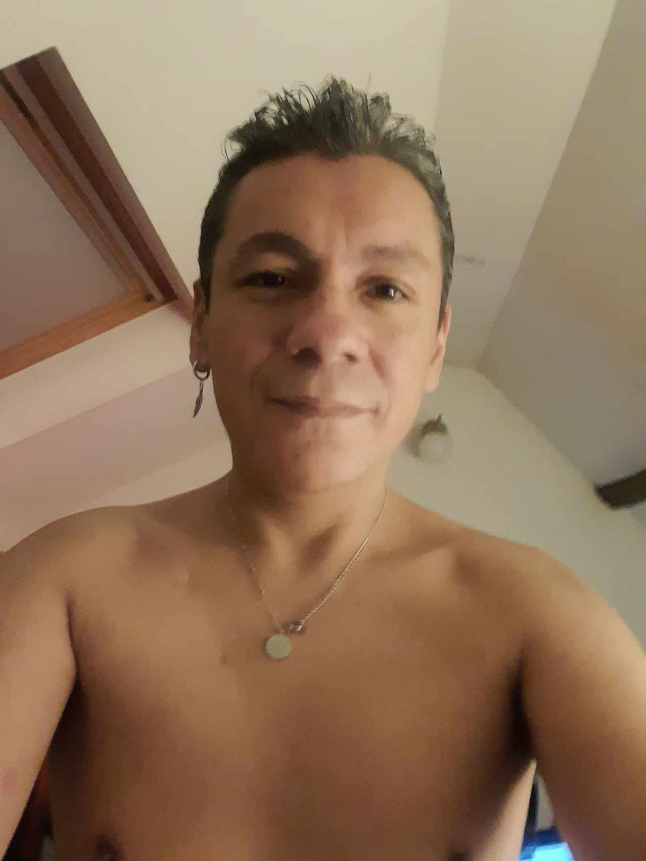 Profil de Louis-valentin, 25 ans, Annonce gay à Rixensart (Brabant wallon)