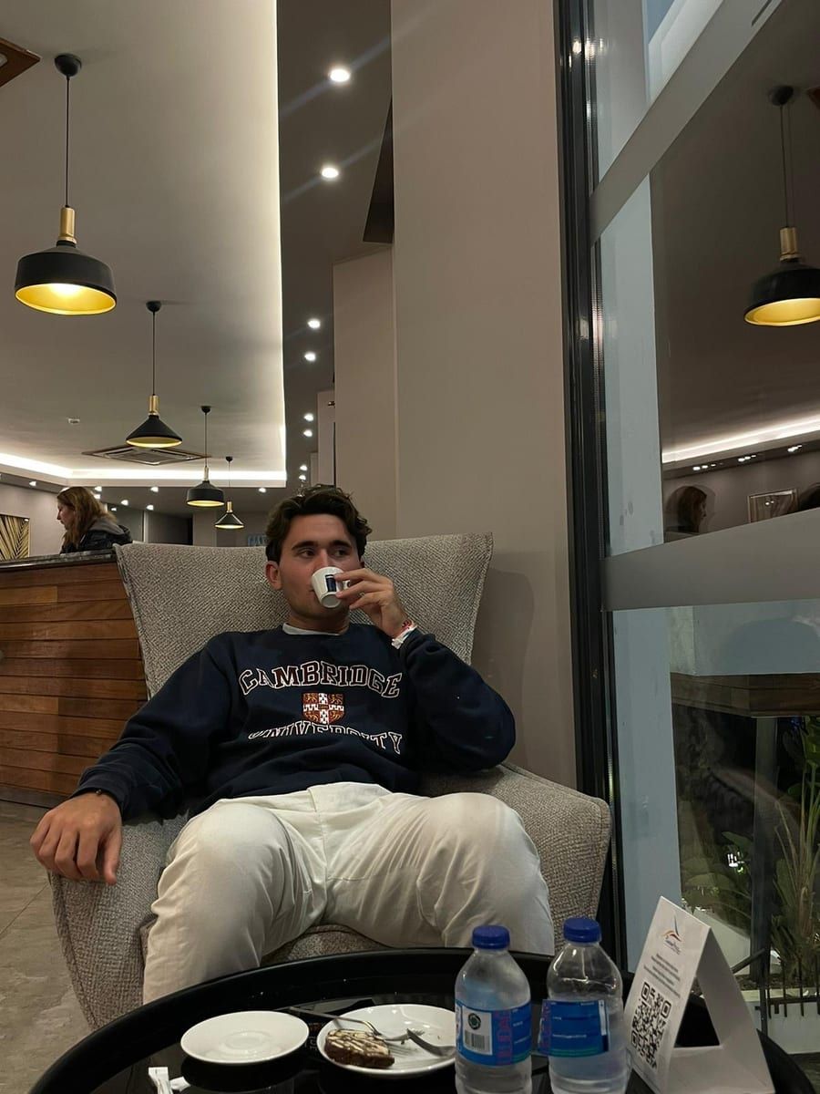 Yaouen - Annonce gay à Braine-le-Comte Profil de Yaouen, 43 ans, Annonce gay à Braine-le-Comte (Hainaut)