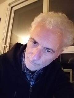 Profil de Andrew, 28 ans, Annonce gay à Châtelet (Hainaut)