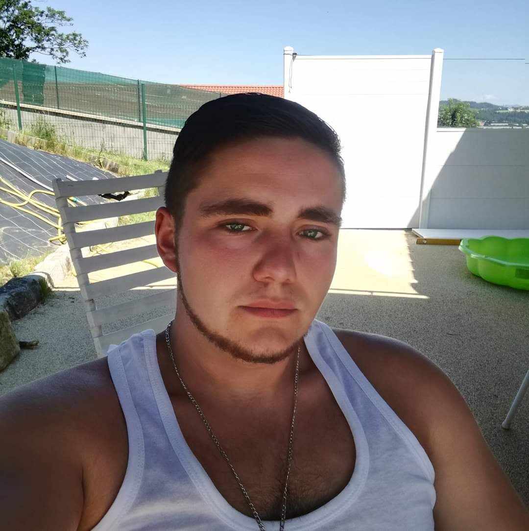 Profil de Isaac, 25 ans, Annonce gay à Lasne (Brabant wallon)