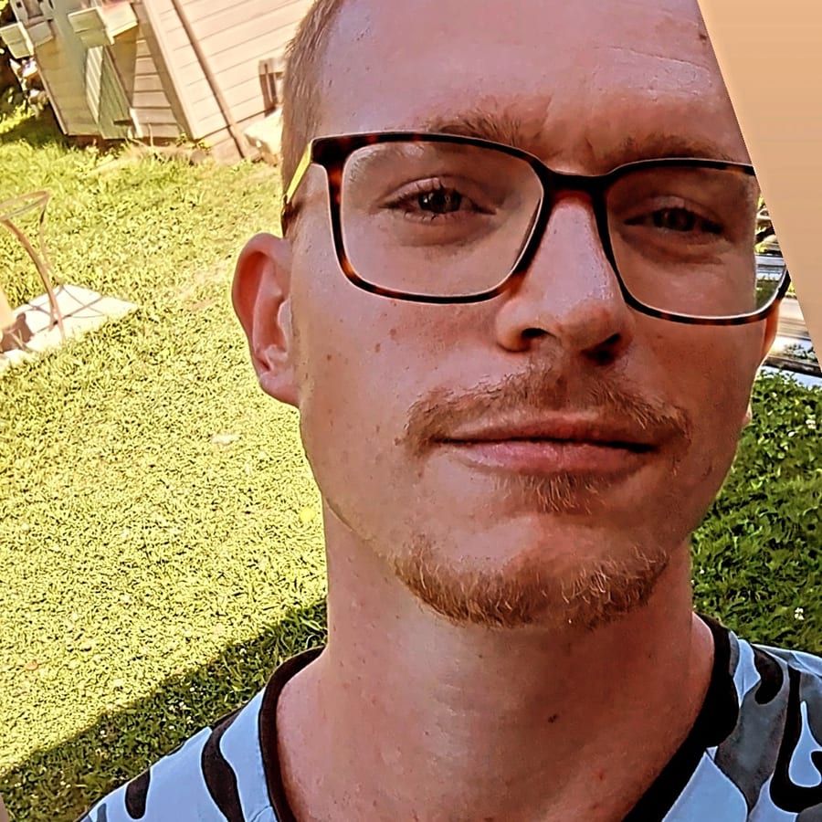 Profil de Jacob, 40 ans, Annonce gay à Sainte-Ode (Luxembourg)