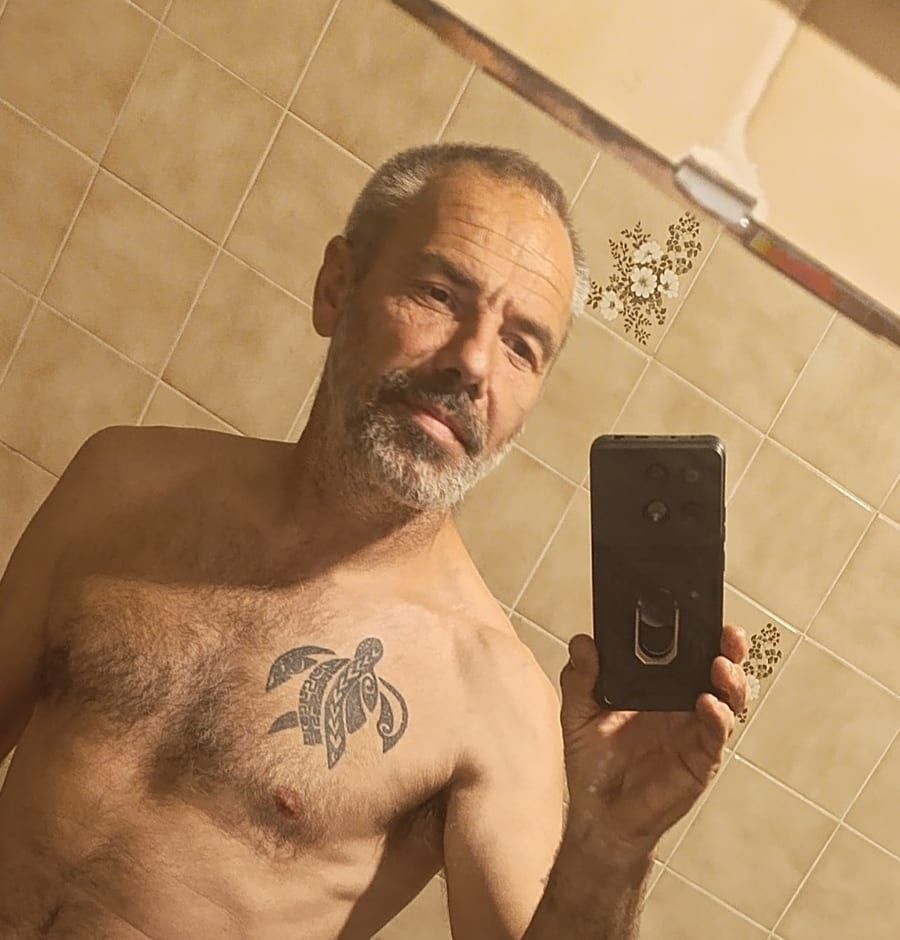 Profil de Djoey, 27 ans, Annonce gay à Dinant (Namur)