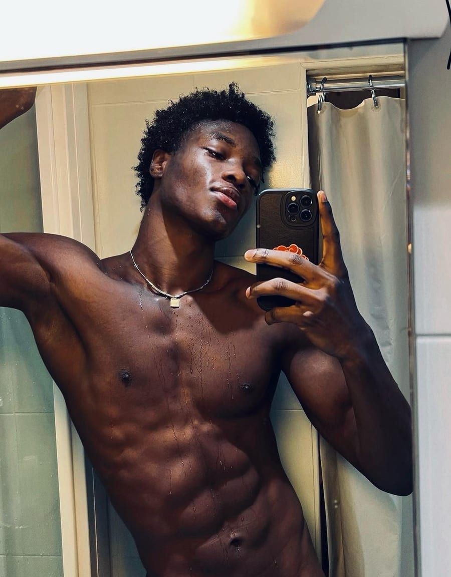 Profil de Lonnie, 32 ans, Annonce gay à Soignies (Hainaut)