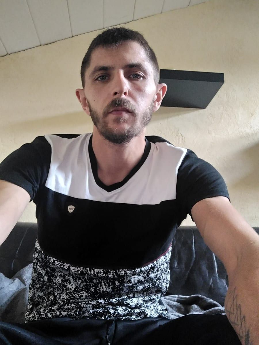 Profil de Alperen, 43 ans, Annonce gay à Forest (Bruxelles-Capitale)