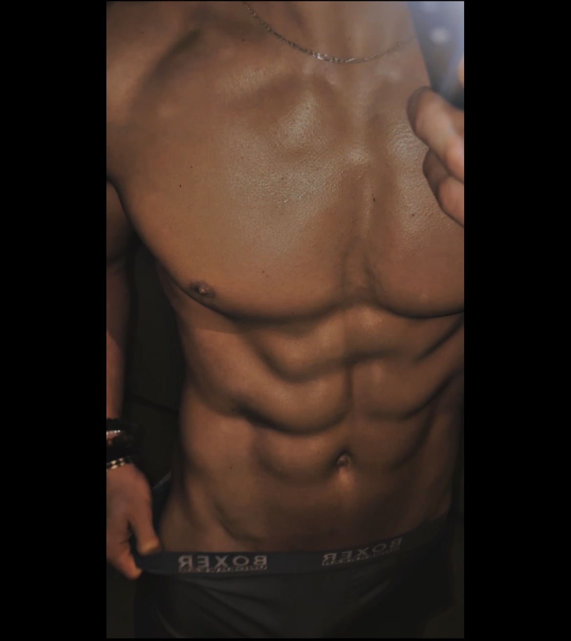 Yannik - Annonce gay à Waremme Profil de Yannik, 22 ans, Annonce gay à Waremme (Liège)