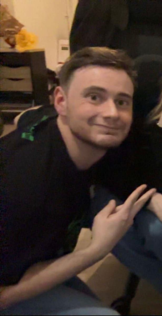 Profil de Djohan, 42 ans, Annonce gay à La Hulpe (Brabant wallon)