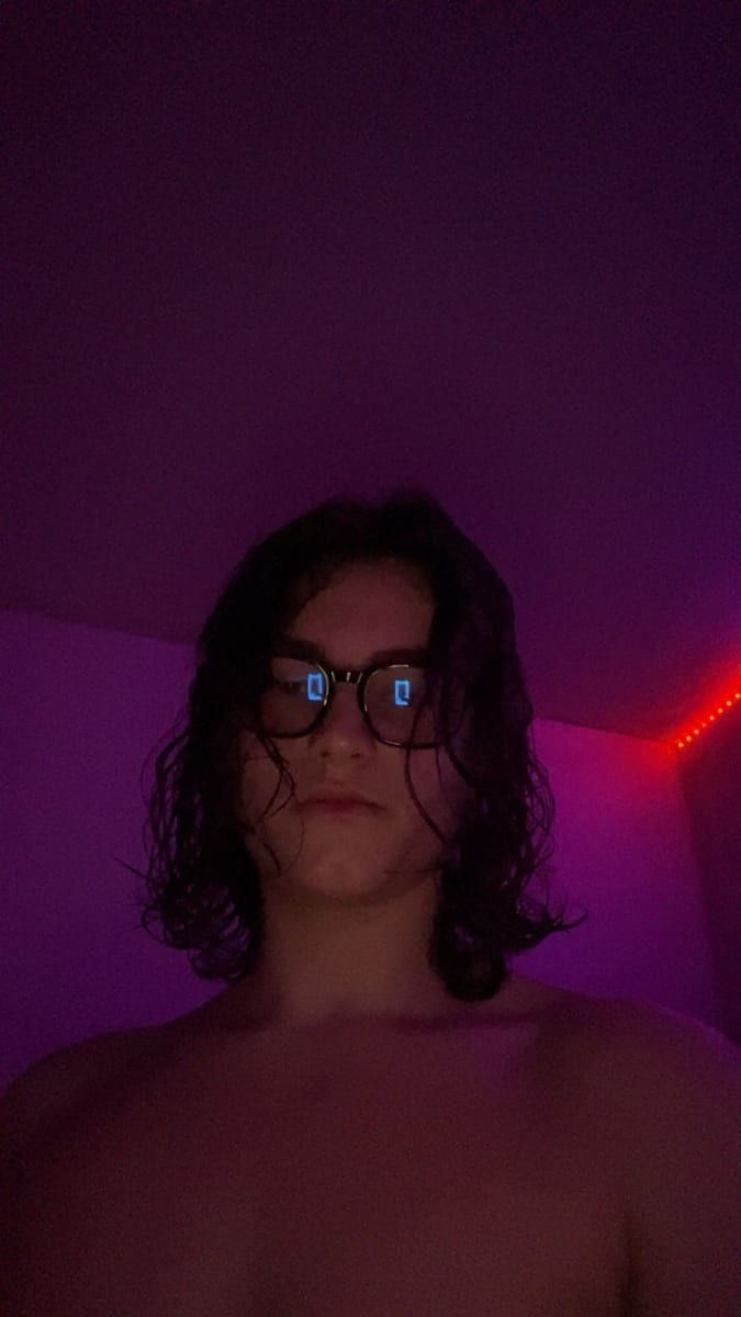 Profil de Kayden, 26 ans, Annonce gay à Celles (Hainaut)