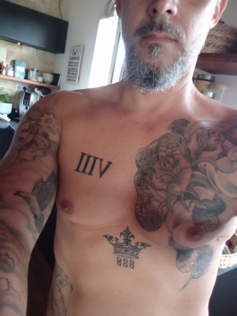Profil de Kazimir, 30 ans, Annonce gay à Houyet (Namur)